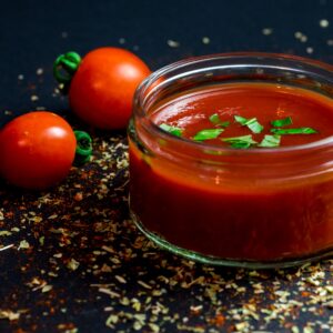 ¿Qué es y cuáles son los beneficios del tomate frito?